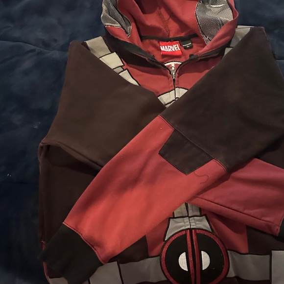 Deadpool Superhero Costume zip up Marvel Hoodie Halloween - Picture 4 of 7